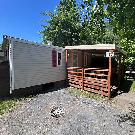 Happy Pyrenees Saligos