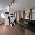 キャンプ場 Happy Pyrenees