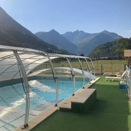 Happy Pyrenees Kemp 2*