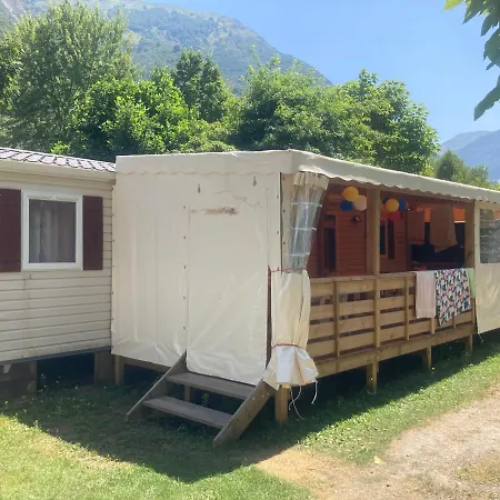 Happy Pyrenees Saligos