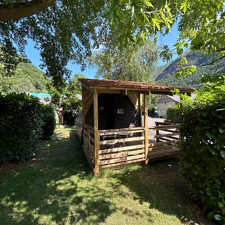 Happy Pyrenees Saligos