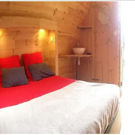 Happy Pyrenees Kemp 2*