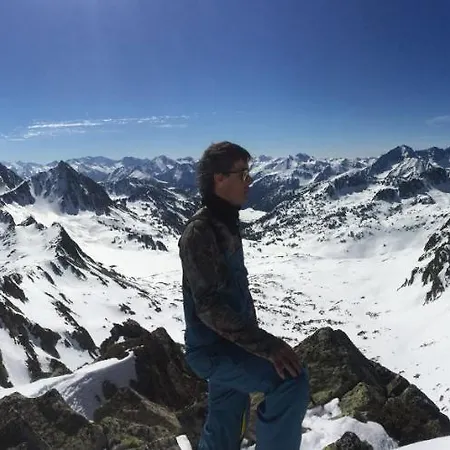 Happy Pyrenees مكان تخييم Saligos